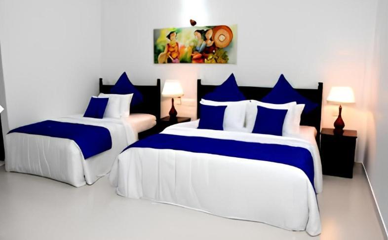 Blue Spring Hotel Wadduwa Bagian luar foto